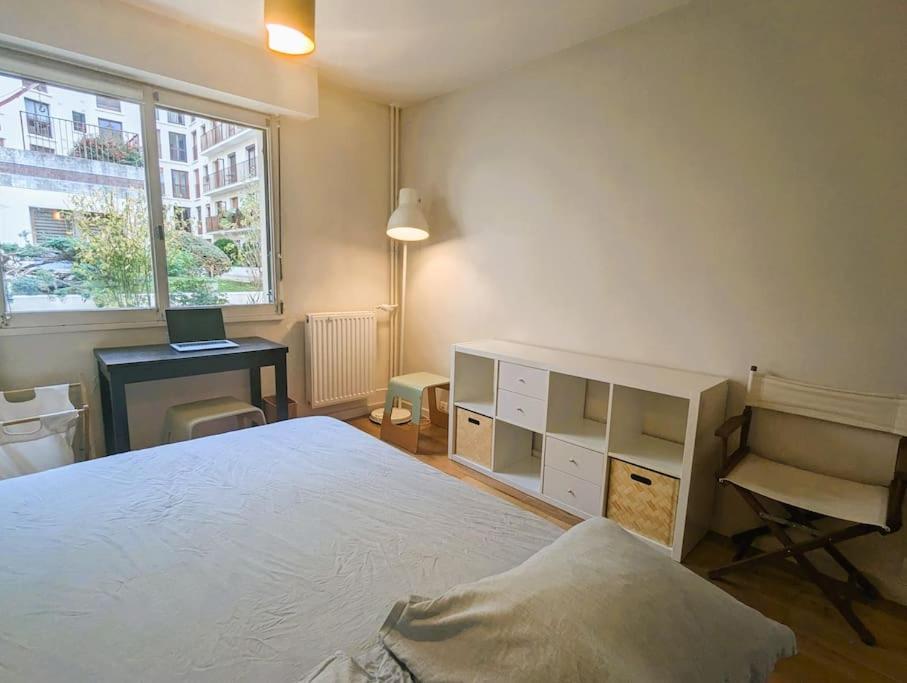 Quiet On Garden - St Ambroise Apartment Paris